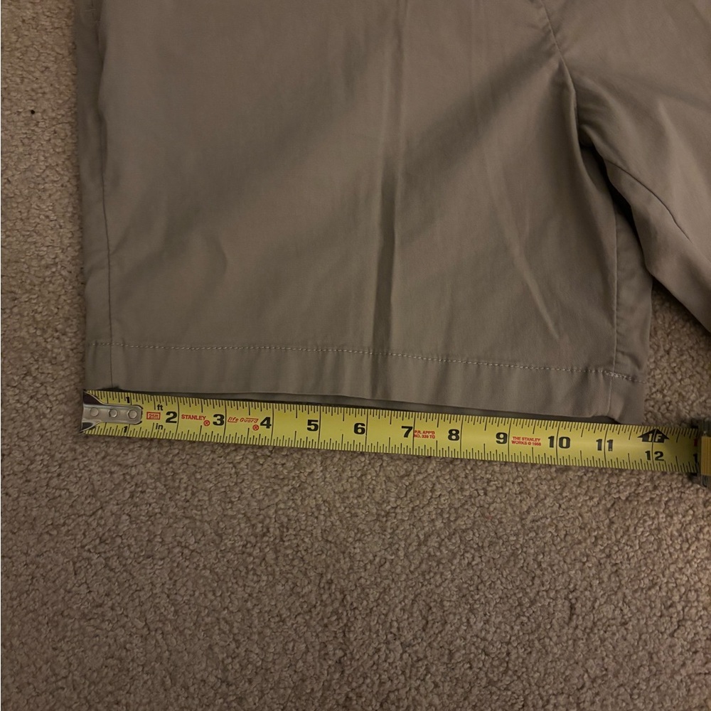 Hollister Men's Gray and Tan Shorts - Picture 12 of 12